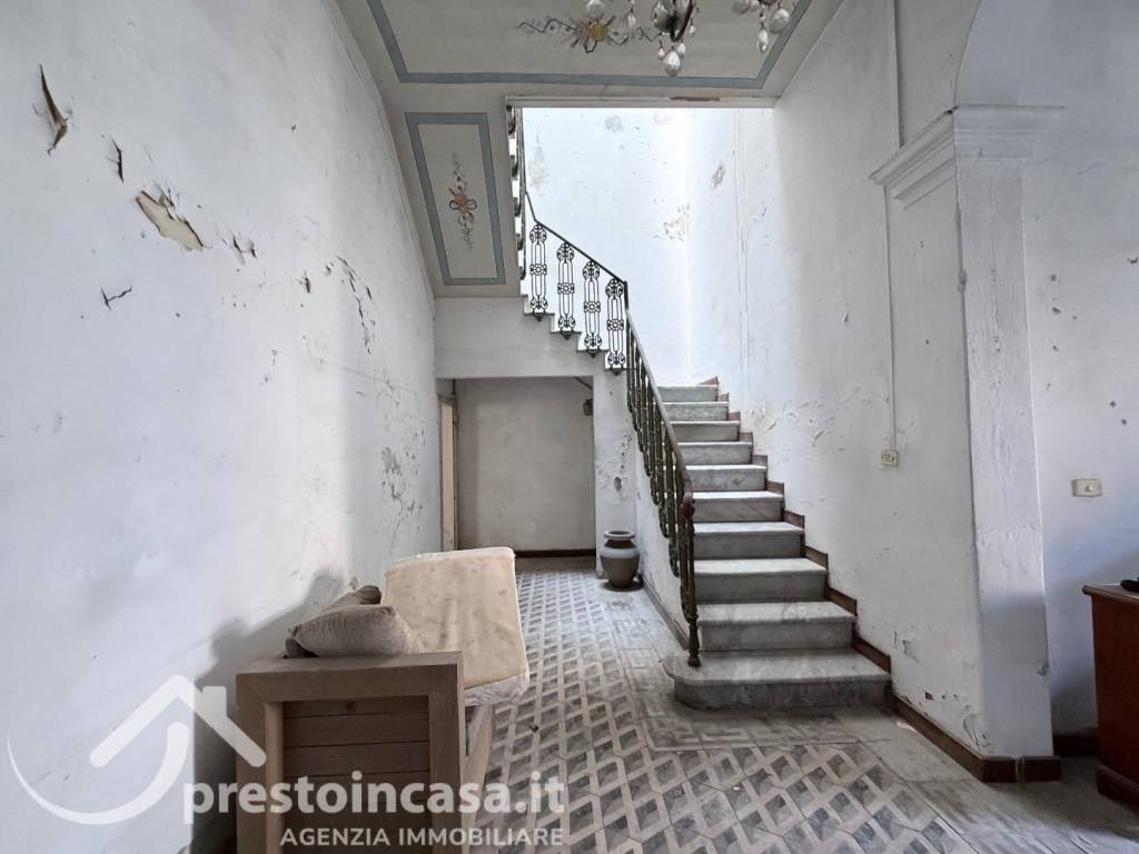 casa indipendente in vendita a Viareggio