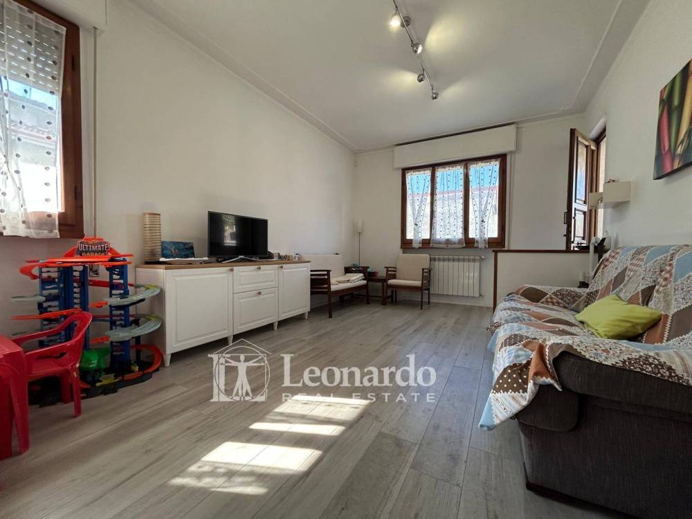 appartamento in vendita a Viareggio in zona Torre del Lago