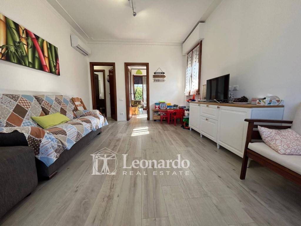 appartamento in vendita a Viareggio in zona Torre del Lago