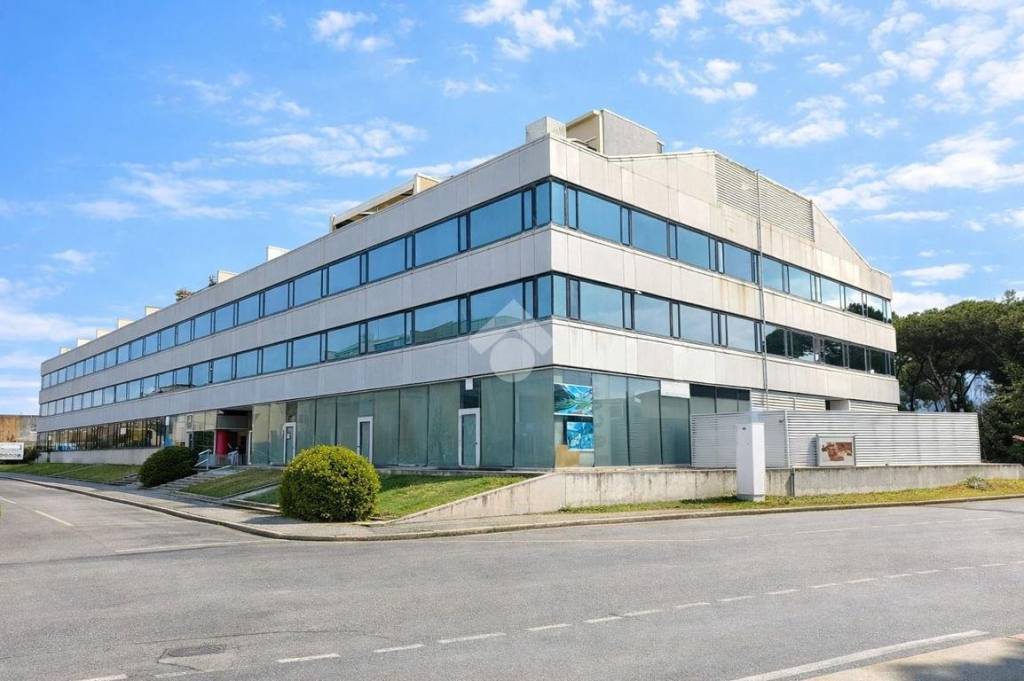 ufficio in vendita a Viareggio in zona Centro Storico