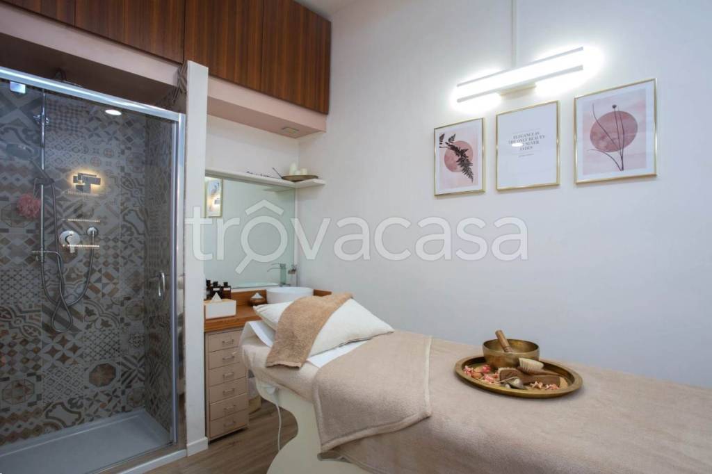 negozio in vendita a Viareggio in zona Centro Storico