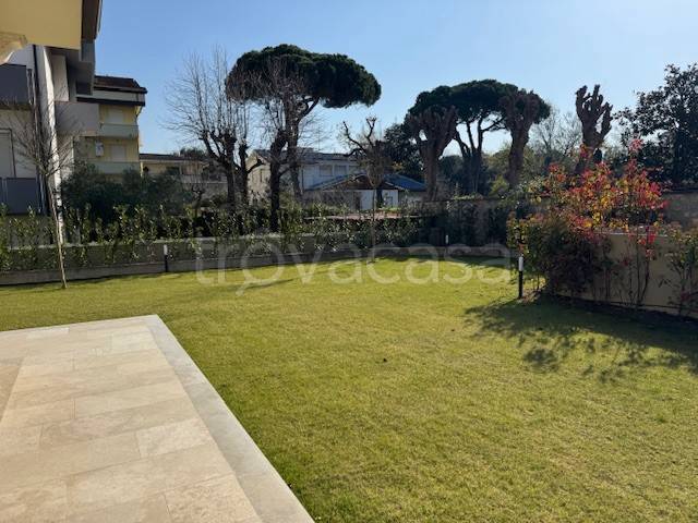 appartamento in vendita a Viareggio