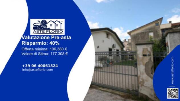 casa indipendente in vendita a Viareggio in zona Torre del Lago