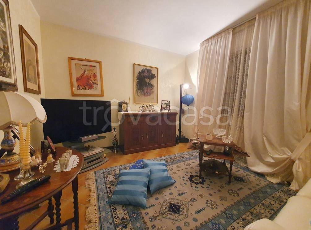 casa indipendente in vendita a Viareggio in zona Migliarina