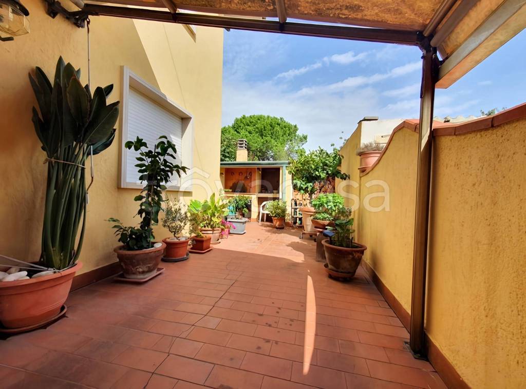 casa indipendente in vendita a Viareggio in zona Migliarina