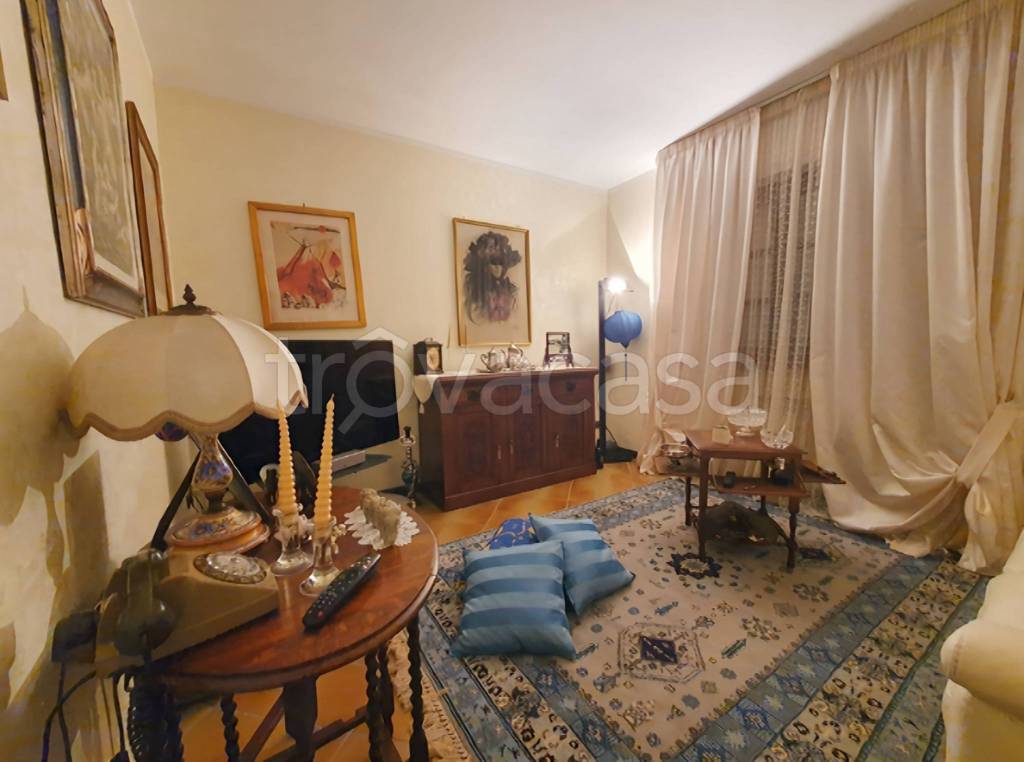 casa indipendente in vendita a Viareggio in zona Migliarina