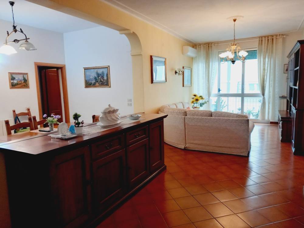 appartamento in vendita a Viareggio