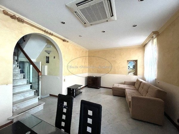 casa indipendente in vendita a Viareggio in zona Centro Storico