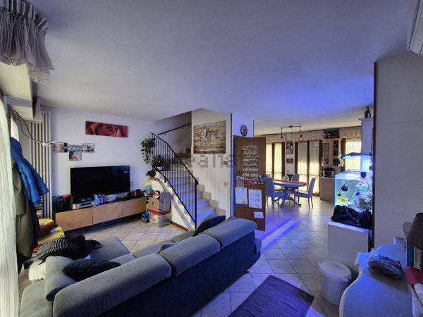 casa indipendente in vendita a Viareggio in zona Torre del Lago