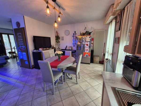 casa indipendente in vendita a Viareggio in zona Torre del Lago