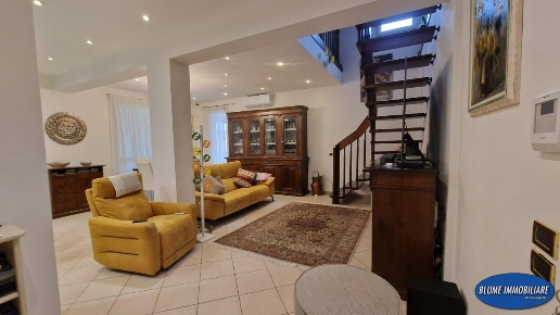 appartamento in vendita a Viareggio in zona Campo d'Aviazione