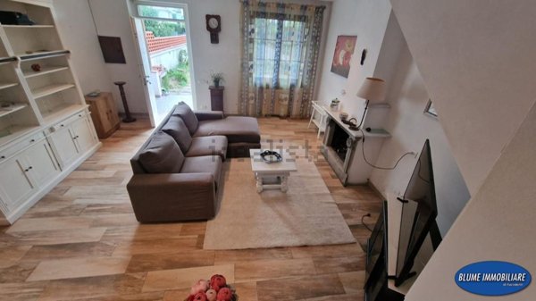 casa indipendente in vendita a Viareggio in zona Torre del Lago