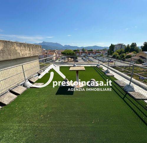 appartamento in vendita a Viareggio