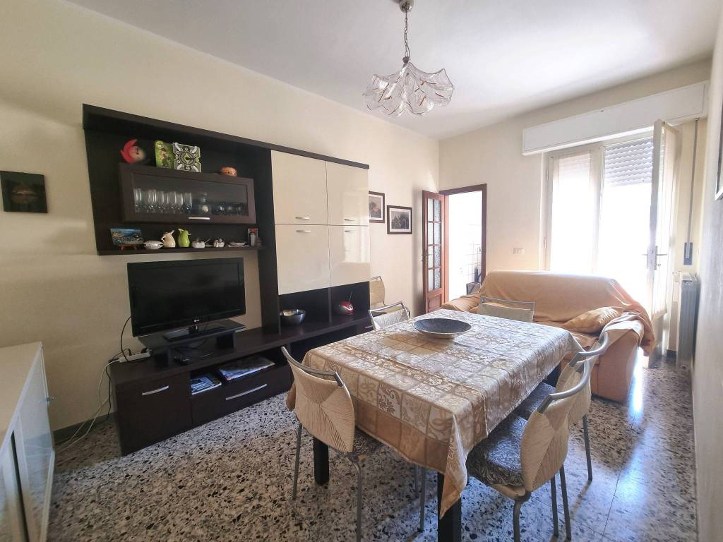 appartamento in vendita a Viareggio in zona Don Bosco