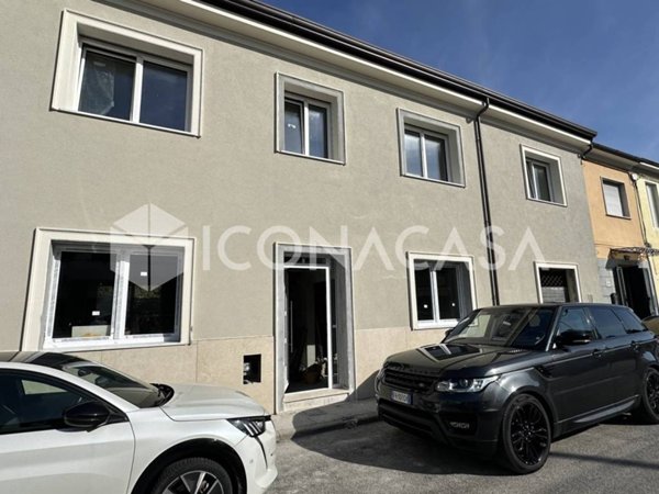 casa indipendente in vendita a Viareggio in zona Migliarina