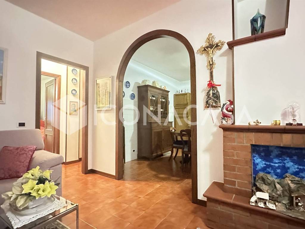 appartamento in vendita a Viareggio in zona Campo d'Aviazione