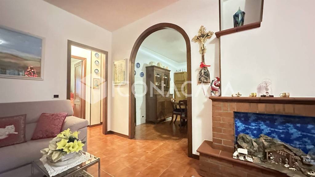 appartamento in vendita a Viareggio in zona Campo d'Aviazione