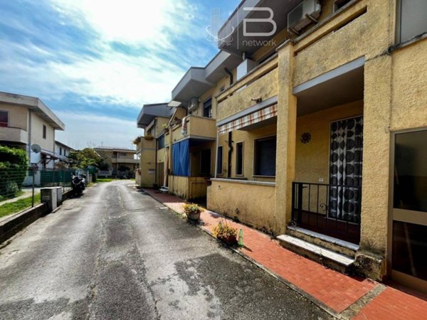 appartamento in vendita a Viareggio in zona Torre del Lago