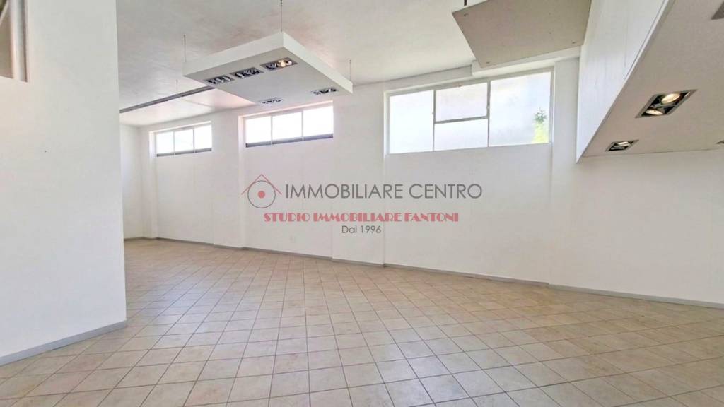 negozio in vendita a Viareggio