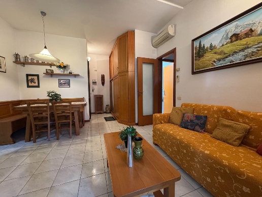 appartamento in vendita a Viareggio in zona Campo d'Aviazione