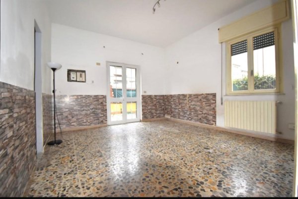 casa indipendente in vendita a Viareggio in zona Centro Storico