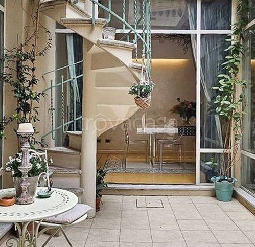 casa indipendente in vendita a Viareggio