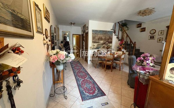 casa indipendente in vendita a Viareggio in zona Campo d'Aviazione