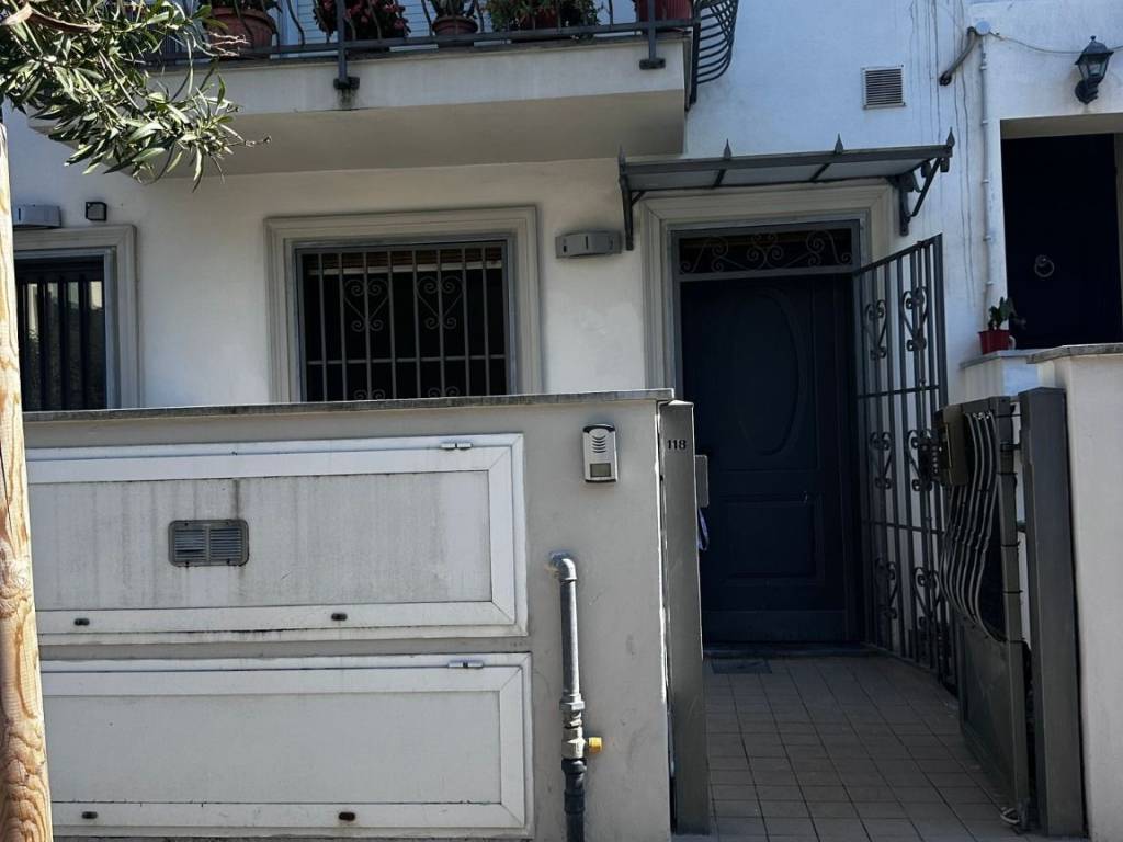 appartamento in vendita a Viareggio in zona Marco Polo