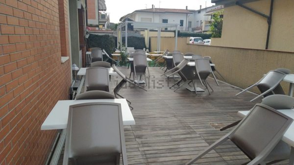 negozio in vendita a Viareggio