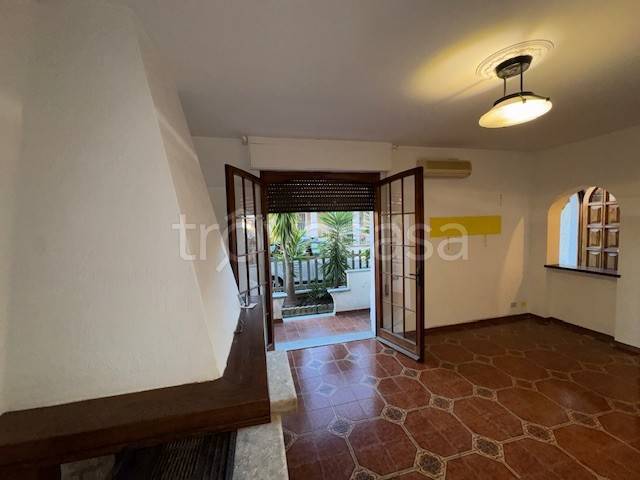 casa indipendente in vendita a Viareggio