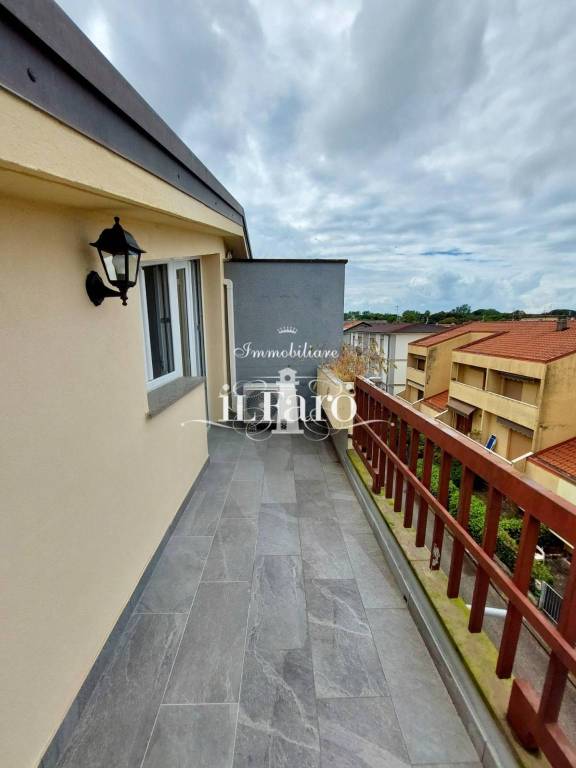 appartamento in vendita a Viareggio in zona Campo d'Aviazione