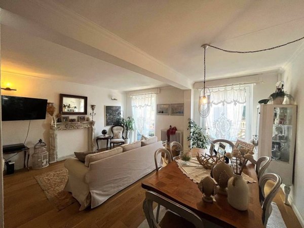 casa indipendente in vendita a Viareggio in zona Centro Storico