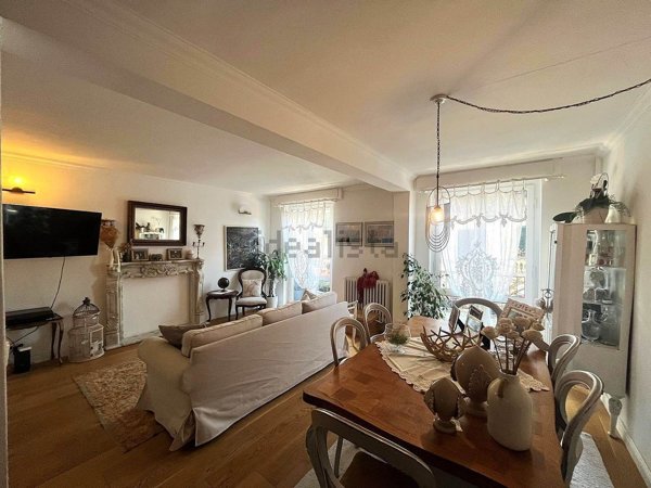 casa indipendente in vendita a Viareggio in zona Centro Storico