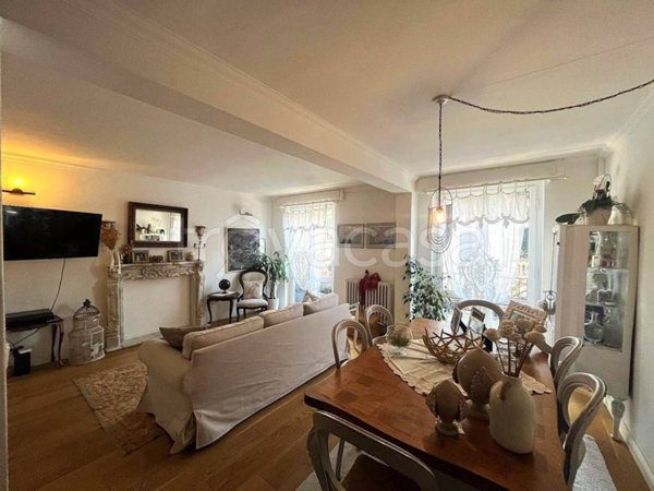 casa indipendente in vendita a Viareggio in zona Centro Storico