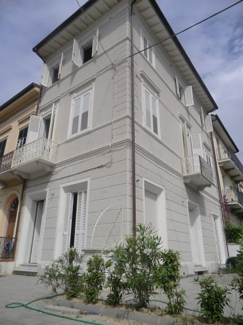 appartamento in vendita a Viareggio