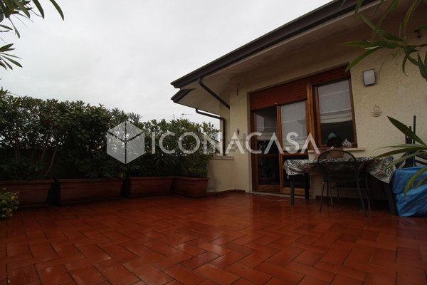 appartamento in vendita a Viareggio in zona Torre del Lago