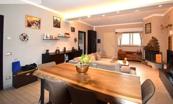 appartamento in vendita a Viareggio in zona Migliarina