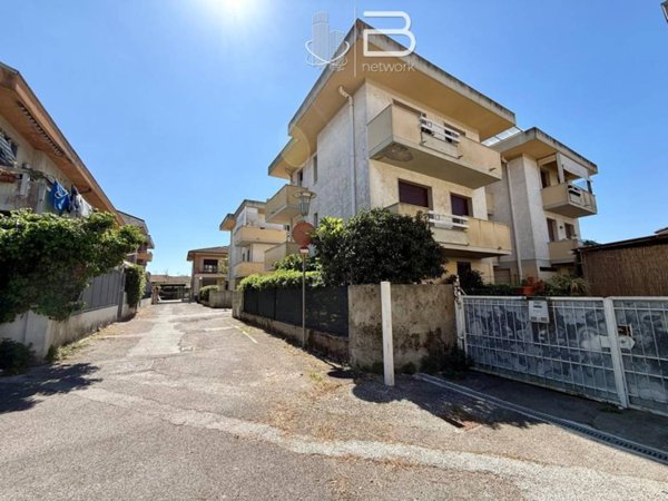 appartamento in vendita a Viareggio in zona Torre del Lago