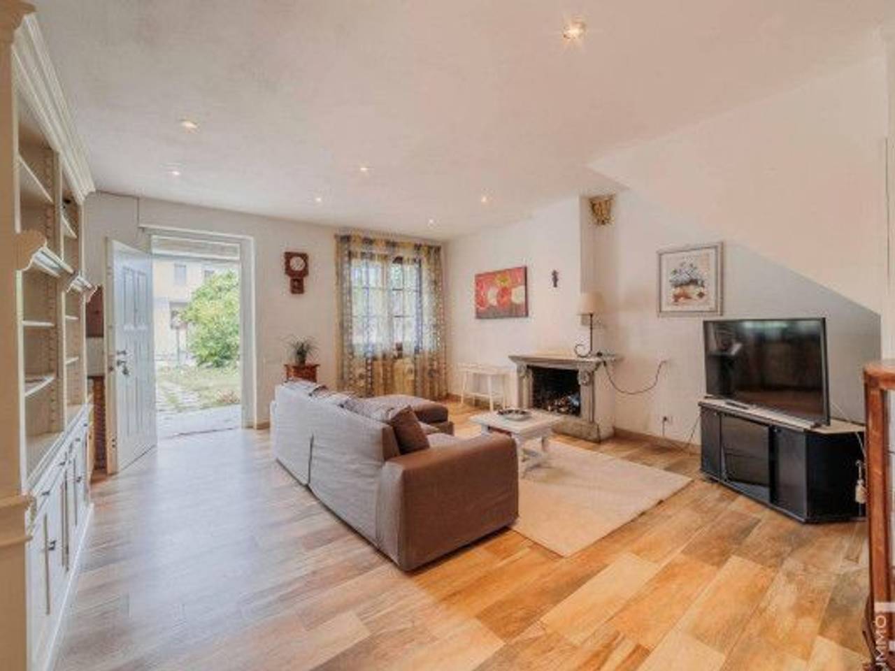 casa indipendente in vendita a Viareggio in zona Torre del Lago