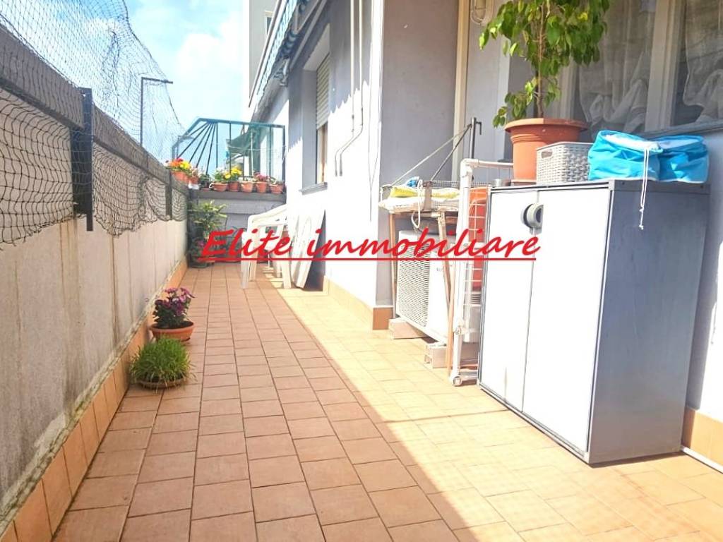 appartamento in vendita a Viareggio in zona Campo d'Aviazione