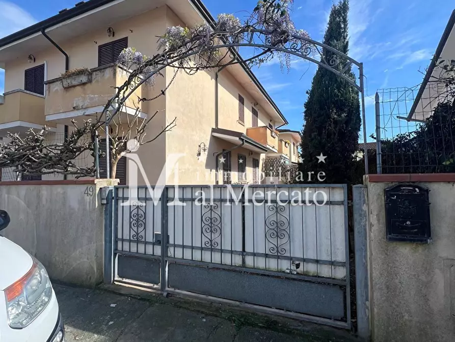 casa indipendente in vendita a Viareggio in zona Torre del Lago