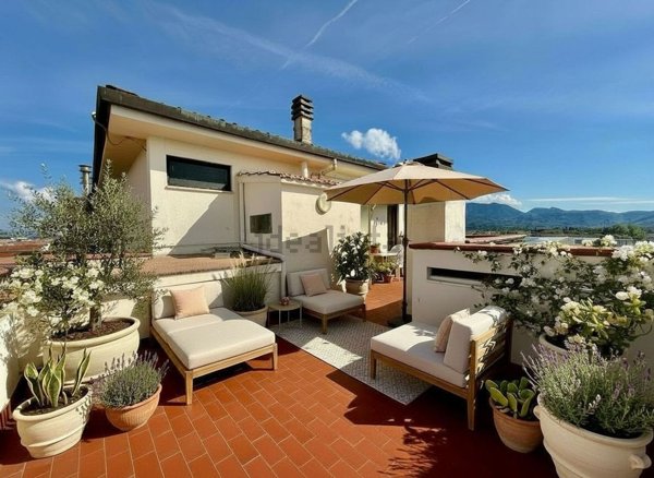 appartamento in vendita a Viareggio in zona Centro Storico