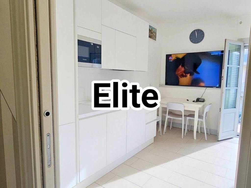 appartamento in vendita a Viareggio in zona Marco Polo