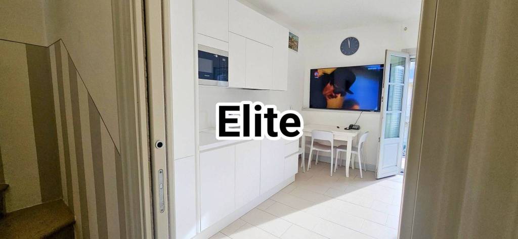 appartamento in vendita a Viareggio in zona Marco Polo