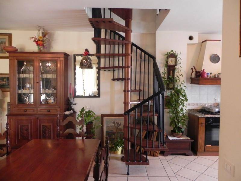 appartamento in vendita a Viareggio in zona Migliarina