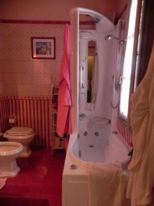 appartamento in vendita a Viareggio in zona Migliarina