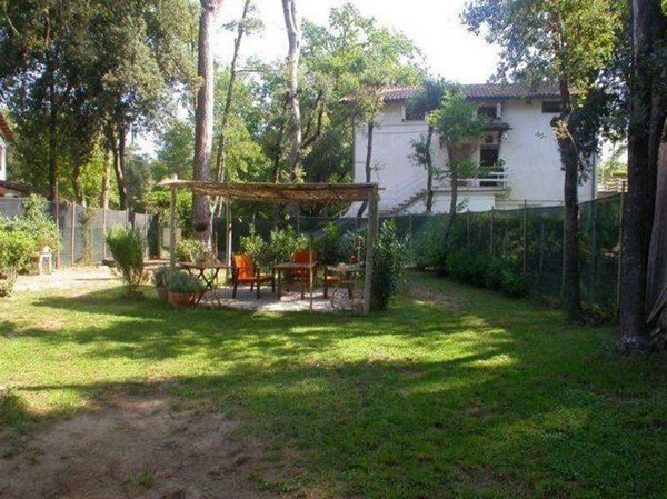 appartamento in vendita a Viareggio in zona Migliarina