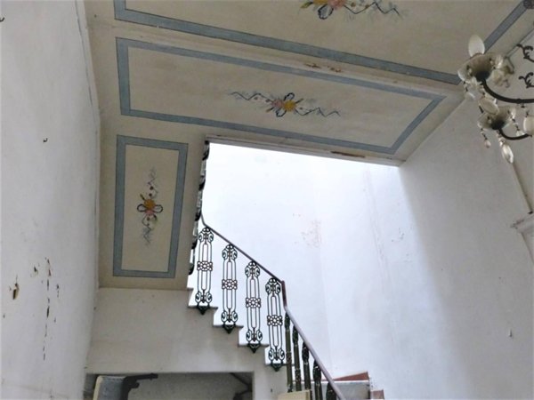 casa indipendente in vendita a Viareggio in zona Centro Storico