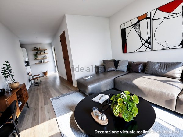 casa indipendente in vendita a Viareggio
