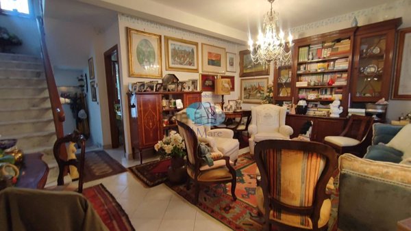 casa indipendente in vendita a Viareggio in zona Torre del Lago